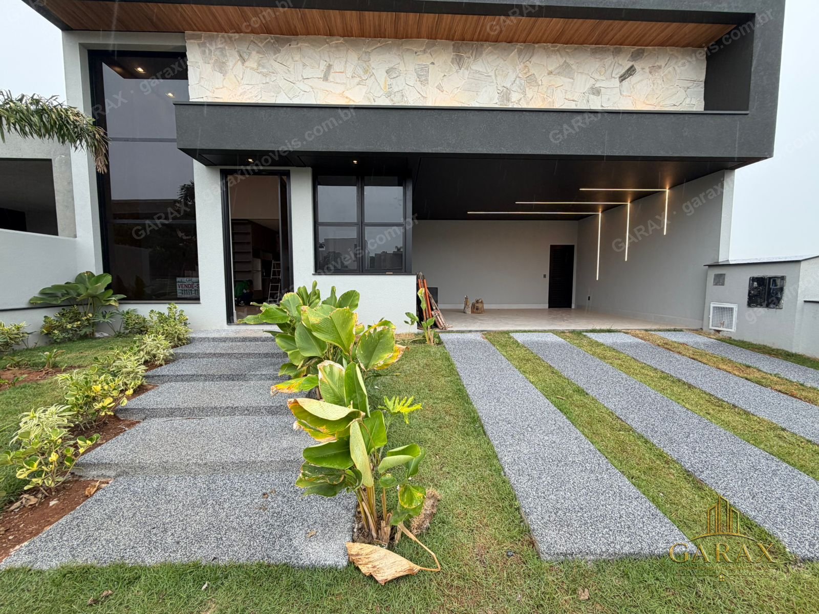 Casa Térrea Moderna · 3 Suítes — Indaiatuba